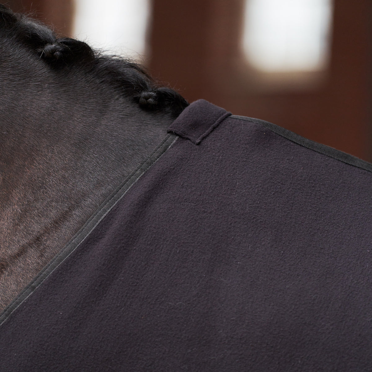 Imperial Riding IRHFundamental Fleecetäcke med kryssgjordar, Svart