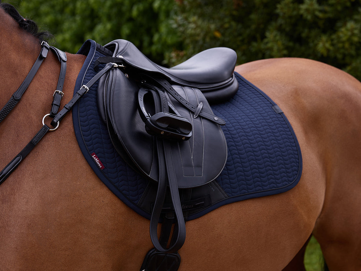 SS25 Essence Eurojump Square Navy
