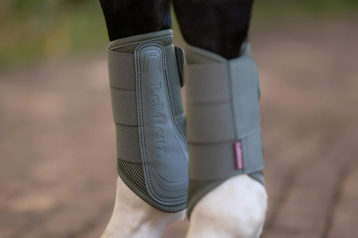 AW25 LM Arika Mesh Brushing Boots Rosemary
