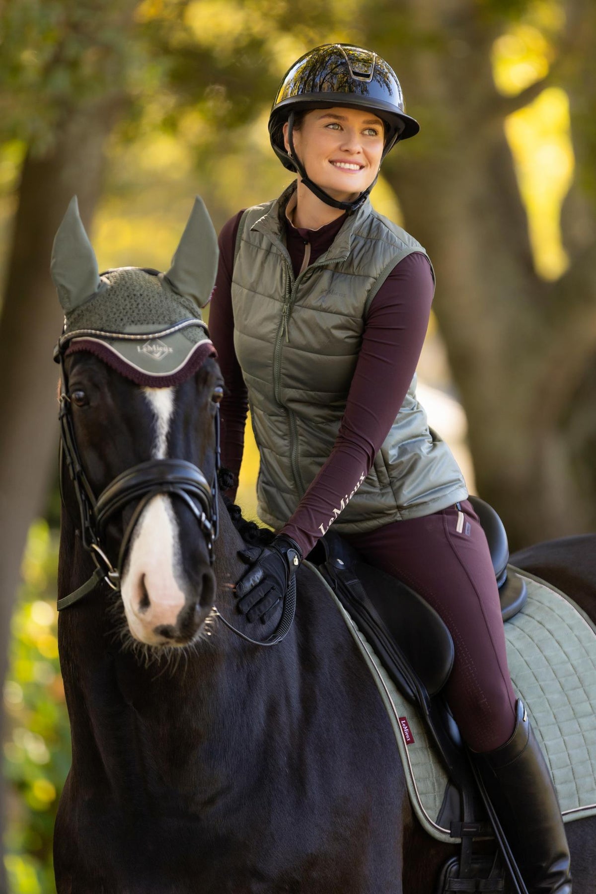 AW25 LM Suede Dressage Square Rosemary