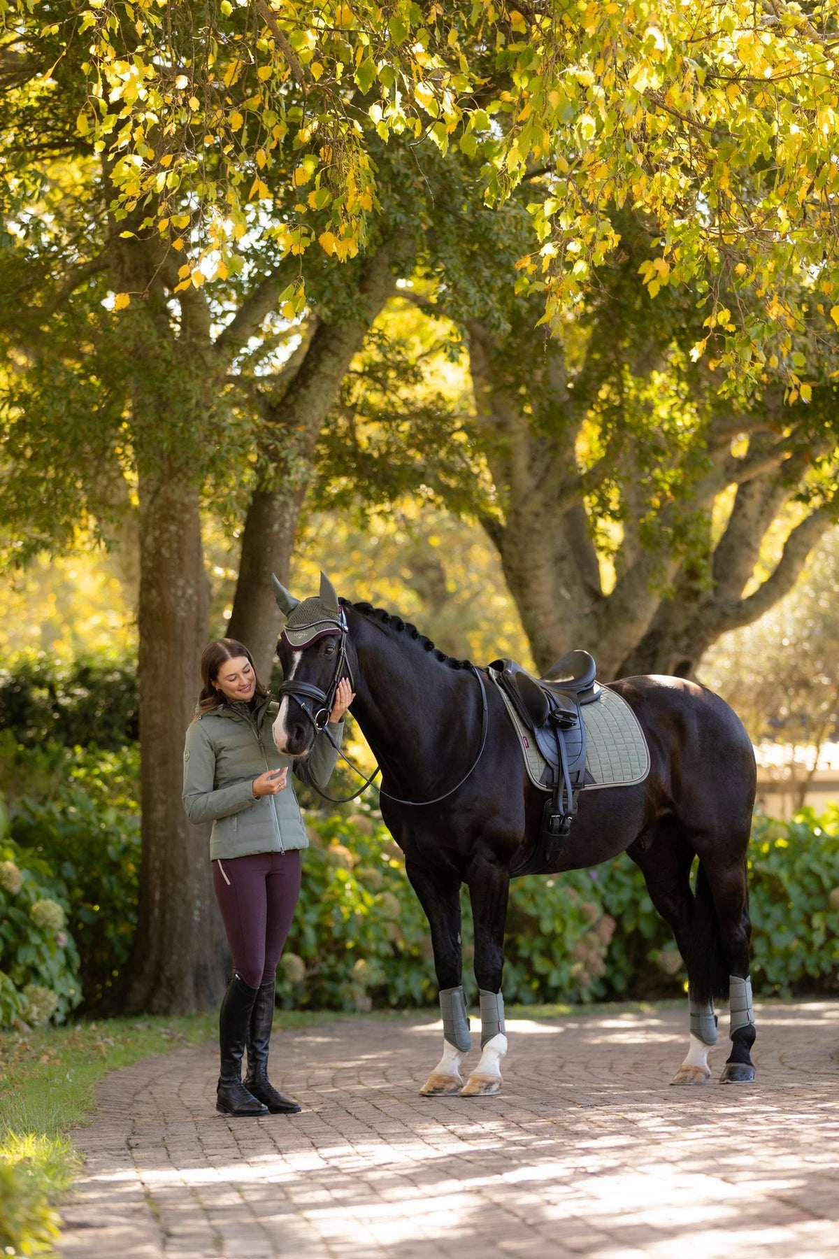 AW25 LM Suede Dressage Square Rosemary