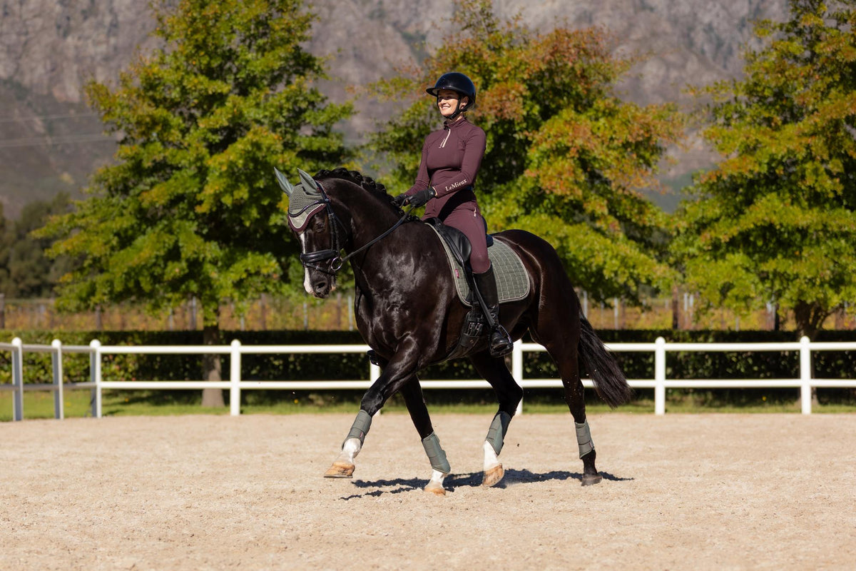 AW25 LM Suede Dressage Square Rosemary
